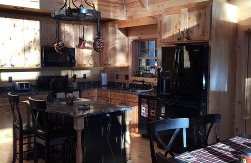 Serenity Bay Cabin | LAKE KEOWEE LAKEVIEW CABIN WITH DOCK CLOSE TO CLEMSON