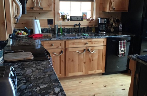 Serenity Bay Cabin | LAKE KEOWEE LAKEVIEW CABIN WITH DOCK CLOSE TO CLEMSON