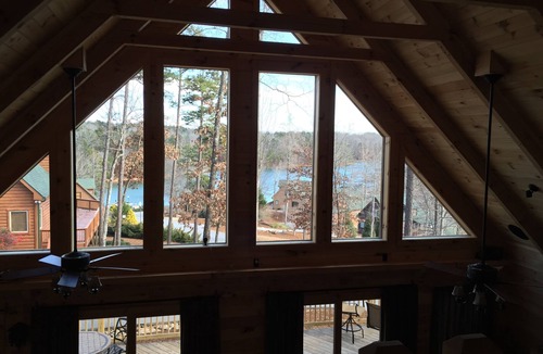 Serenity Bay Cabin | LAKE KEOWEE LAKEVIEW CABIN WITH DOCK CLOSE TO CLEMSON