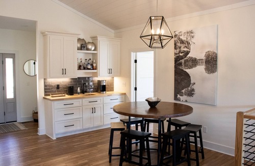 West Union House | Lake Keowee Waterfront Clemson Retreat