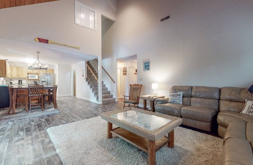 Estill Springs House | Lake Life 4 Bedroom, 3 Bath, Sleeps 12.
