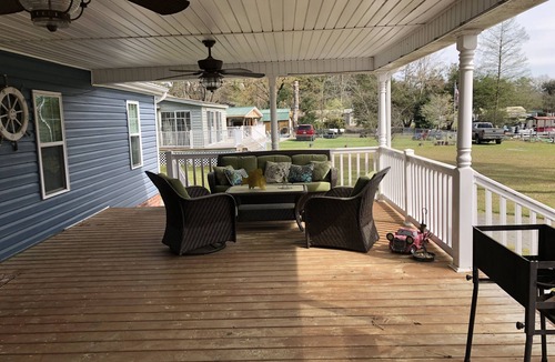 Manning House | LAKE MARION LAKE FRONT VACATION RENTAL