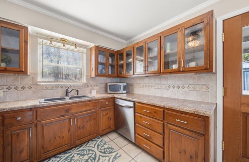 Norwood House | Lake Tillery Waterfront Home, Relax w Private Dock ~ Amazing Sunsets