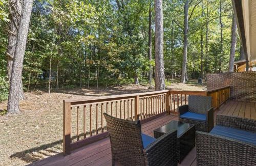 Olivia House | Lake Trace Retreat near Carolina Traverse Country Club