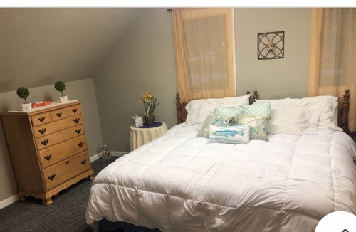 Chapin Apartment | Lake View Apartment