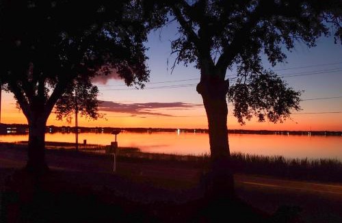 Auburndale House | Lake Views & Private Porch: Auburndale Family Home