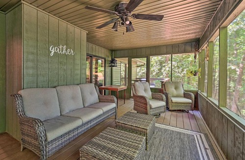 Anderson House | Lakefront Anderson Paradise: Dock, Fire Pit!