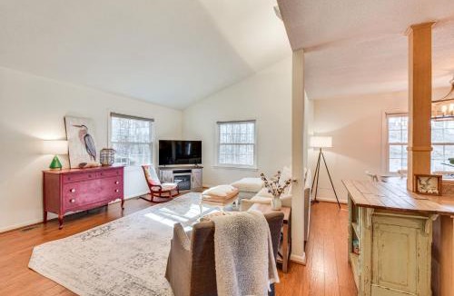 Westminster House | Lakefront Gem w/Games in Westminster!