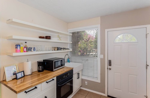 Southwest Orlando House | Lakefront Guest House by downtown : Fishing…
