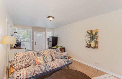 Southwest Orlando House | Lakefront Guest House by downtown : Fishing…