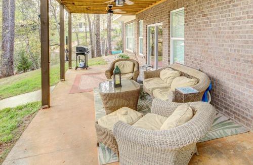 Leesville House | Lakefront Leesville Retreat w/Private Dock!