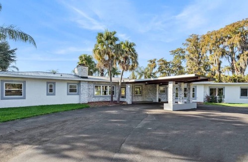 Pine Castle House | Lakefront Luxury w/Private Dock + Sunrises