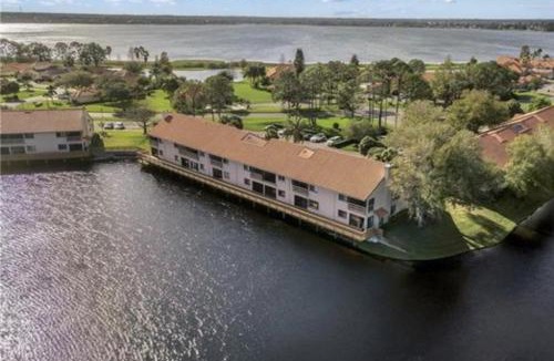 Winter Haven House | Lakefront Retreat in Winterset