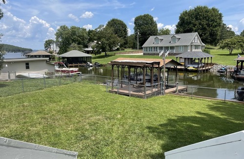 Norwood House | Lakefront Retreat on Lake Tillery