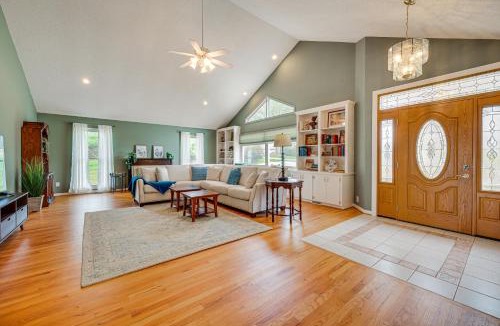 Troutman House | Lakefront Troutman House w/Spectacular Sunsets!