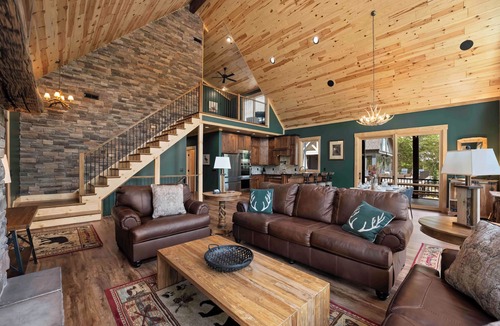 Lake Norman of Catawba House | Lakefront w/Pool, Hot Tub, Theater, Sleeps 20+ | Black Bear Lodge by AvantStay
