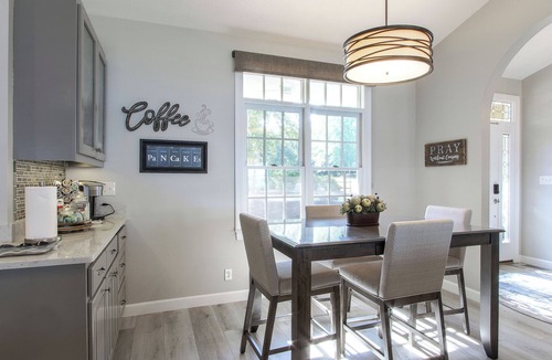 Cross Hill House | Lakehouse Landing - Hot tub + Outdoor Kitchen + Stunning sunsets