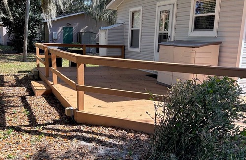 Babson Park Cottage | Lakeview Cottage Escape. Close to BOK Tower Gardens, Legoland and Disney