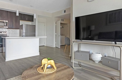 Palmetto Apartment | Landing | Amazing 1BD, Gym, Clubhouse