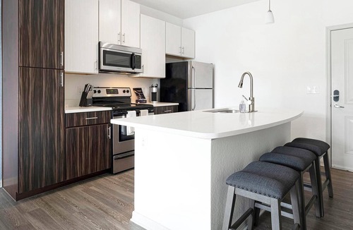 Fairvilla Apartment | Landing | Amazing 2BD, Gym, Clubhouse