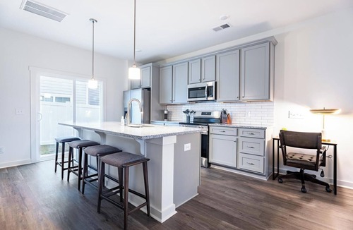 Port Wentworth Apartment | Landing | Amazing 2BD, Gym, Pool