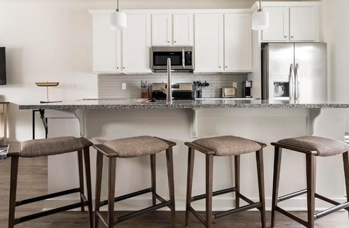 Port Wentworth Apartment | Landing Apartments - Abrazo at Rice Hope
