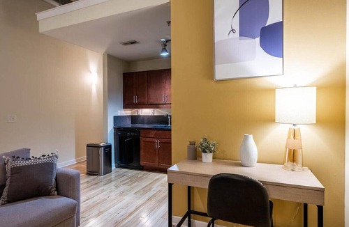 Petersburg Apartment | Landing at Perry Street Lofts - 1 Bedroom in Petersburg