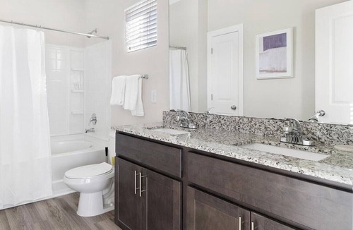 Clayton Apartment | Landing at The Pines at Glen Laurel - 2 Bedrooms in Downtown Clayton