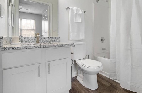Holly Springs Apartment | Landing at Trellis Pointe - 2 Bedrooms in Downtown Holly Springs