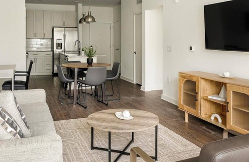 Southeast Raleigh Apartment | Landing | Chic 1BD, Clubhouse, Gym