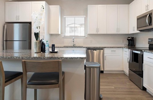 Southeast Orlando Apartment | Landing | Chic 1BD, Pool, Gym