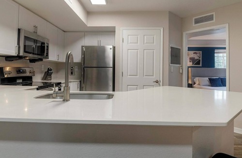 Orlando Apartment | Landing | Chic 2BD, Gym
