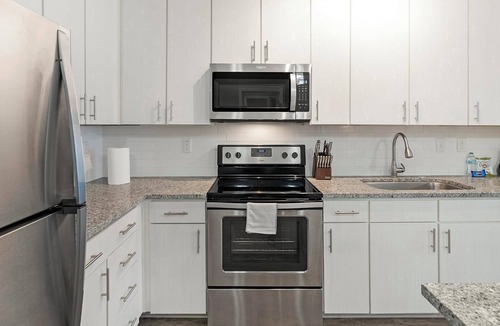 Land O' Lakes Apartment | Landing | Incredible 2BD, Gym, Clubhouse