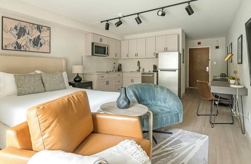 Northeast Raleigh Apartment | Landing | Incredible Studio, Gym, Pool