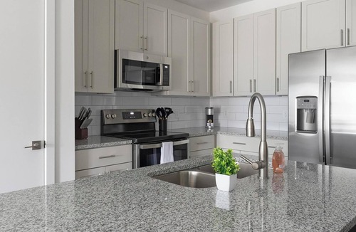 Southeast Raleigh Apartment | Landing | Modern 1BD, Gym, Clubhouse