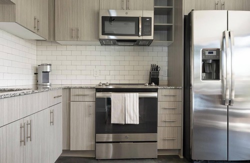 Yamacraw Village Apartment | Landing | Modern 2BD in Downtown