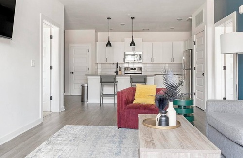 Sugar Hill Apartment | Landing | Modern 2BD, Yoga Studio, Gym