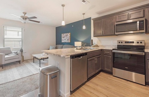 Lyman Apartment | Landing | Spectacular 1BD, Gym, Pool