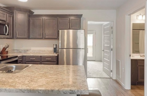 Lyman Apartment | Landing | Spectacular 1BD, Gym, Pool
