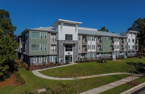 East Raleigh Apartment | Landing | Spectacular 1BD, Yoga Studio, Clubhouse