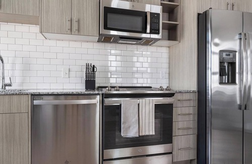 Yamacraw Village Apartment | Landing | Spectacular 2BD in Downtown