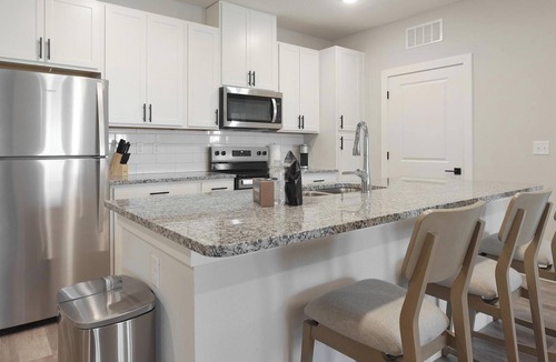 Beaufort Apartment | Landing | Spectacular 2BD, Gym
