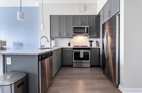 Hitch Village - Fred Wessels Homes Apartment | Landing | Stunning 1BD, Clubhouse, Gym