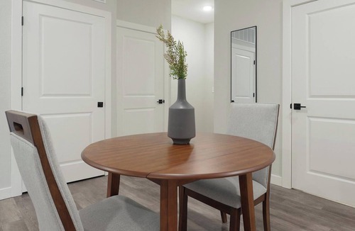 Beaufort Apartment | Landing | Stunning 1BD, Gym