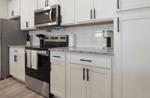 Beaufort Apartment | Landing | Stunning 1BD, Gym
