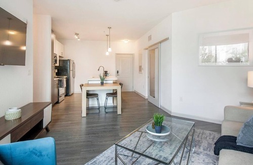 Fairvilla Apartment | Landing | Stylish 1BD, Clubhouse, Gym