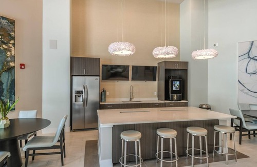 Fairvilla Apartment | Landing | Stylish 1BD, Gym, Clubhouse