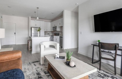 Northside Apartment | Landing | Stylish 2BD, Clubhouse, Gym