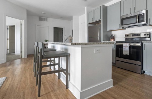 Fort Mill Apartment | Landing | Amazing 2BD, Gym, Pool