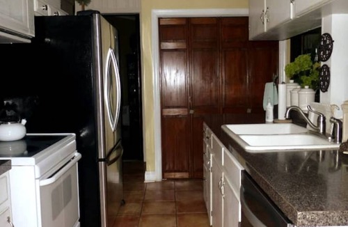 Newberry House | Large late1800's home within walking distance to Opera House and downtown.
